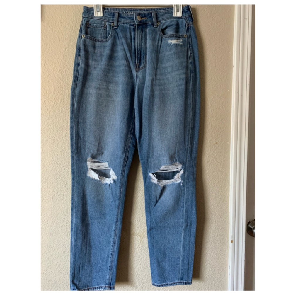 American Eagle Comfort Stretch Waistband Mom Jean